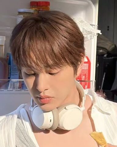 샤루의 '에필로그'/Flow with ONEW(^▽^) tweet media