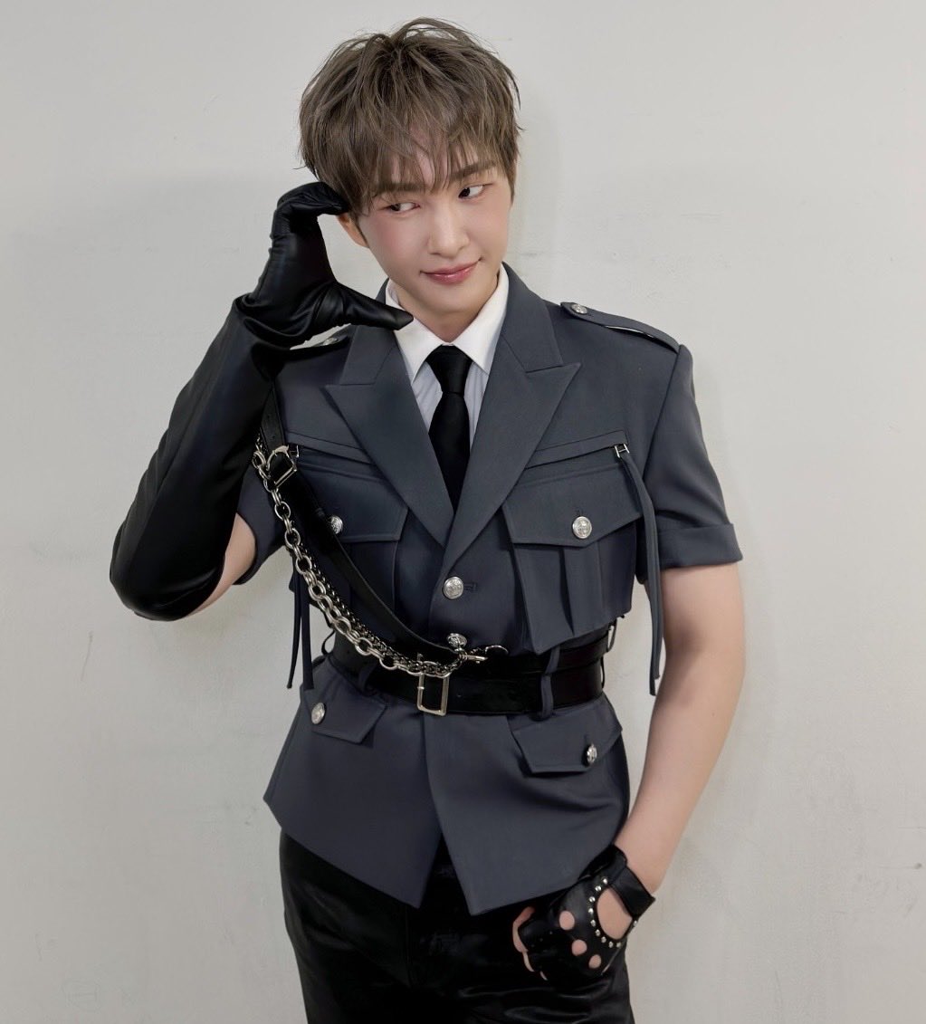 샤루의 '에필로그'/Flow with ONEW(^▽^) tweet media