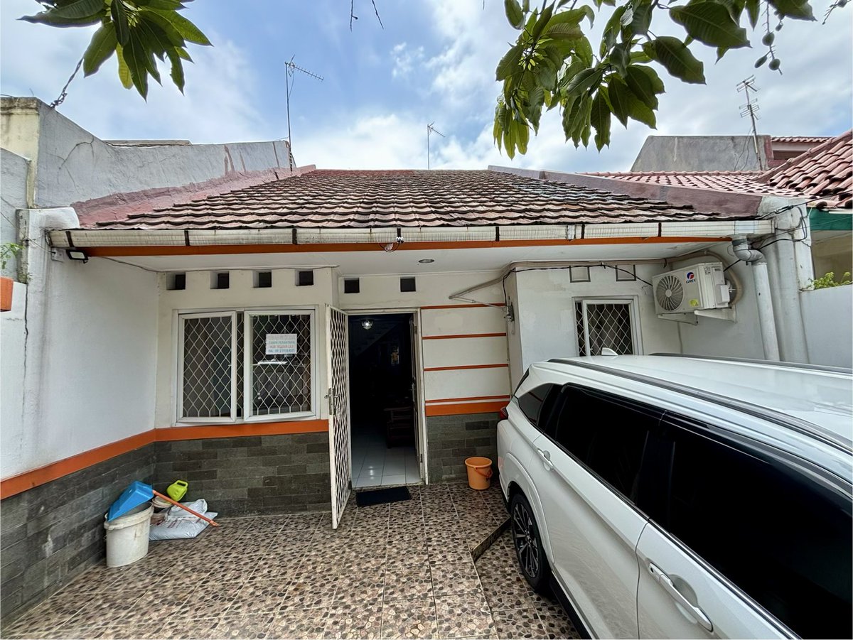 Mlvvnn's tweet photo. Halo warga X! Tolong pertemukan gue dengan orang yang berminat beli rumah di daerah Narogong/ Cileungsi/ Limus Pratama. Ini rumah nyokap gue yang sekarang lagi gue tempatin. Alasan jual gue mau pindah 🤞🤞

📍Lokasinya di Perumahan Limus Pratama Regency , 10 menit dr tol Narogong https://t.co/s3KvCuJFb9