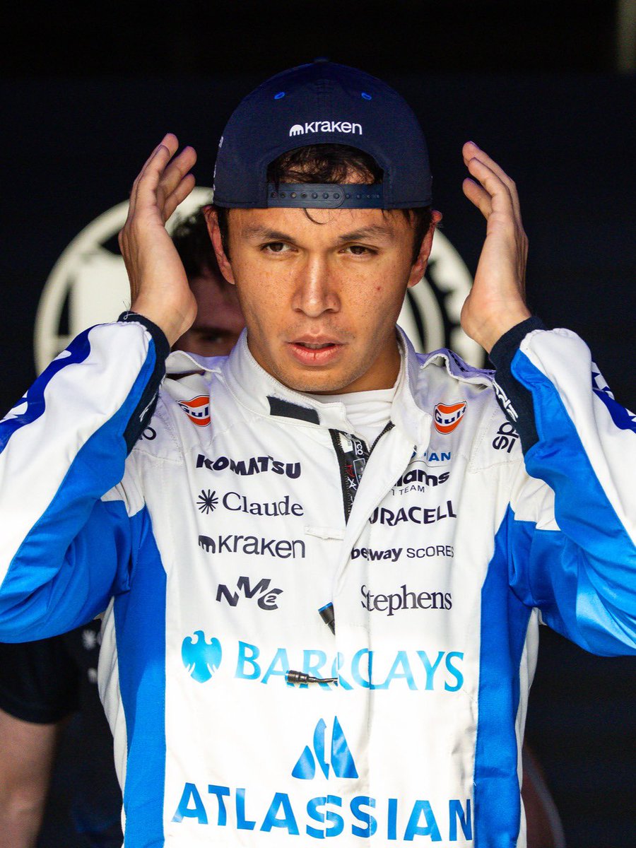 Alex'in yarış sonrası röportajı: 

🎙️ : “Bugün bir nevi test oturumuna mı dönüştü?” 

Alex: "Evet, dünkü sorunları anlamaya çalışıyoruz sanırım ve her şeyi inceleyeceğiz, beş haftamız var. Eğer beş hafta içinde bulamazsak biraz endişelenirim."