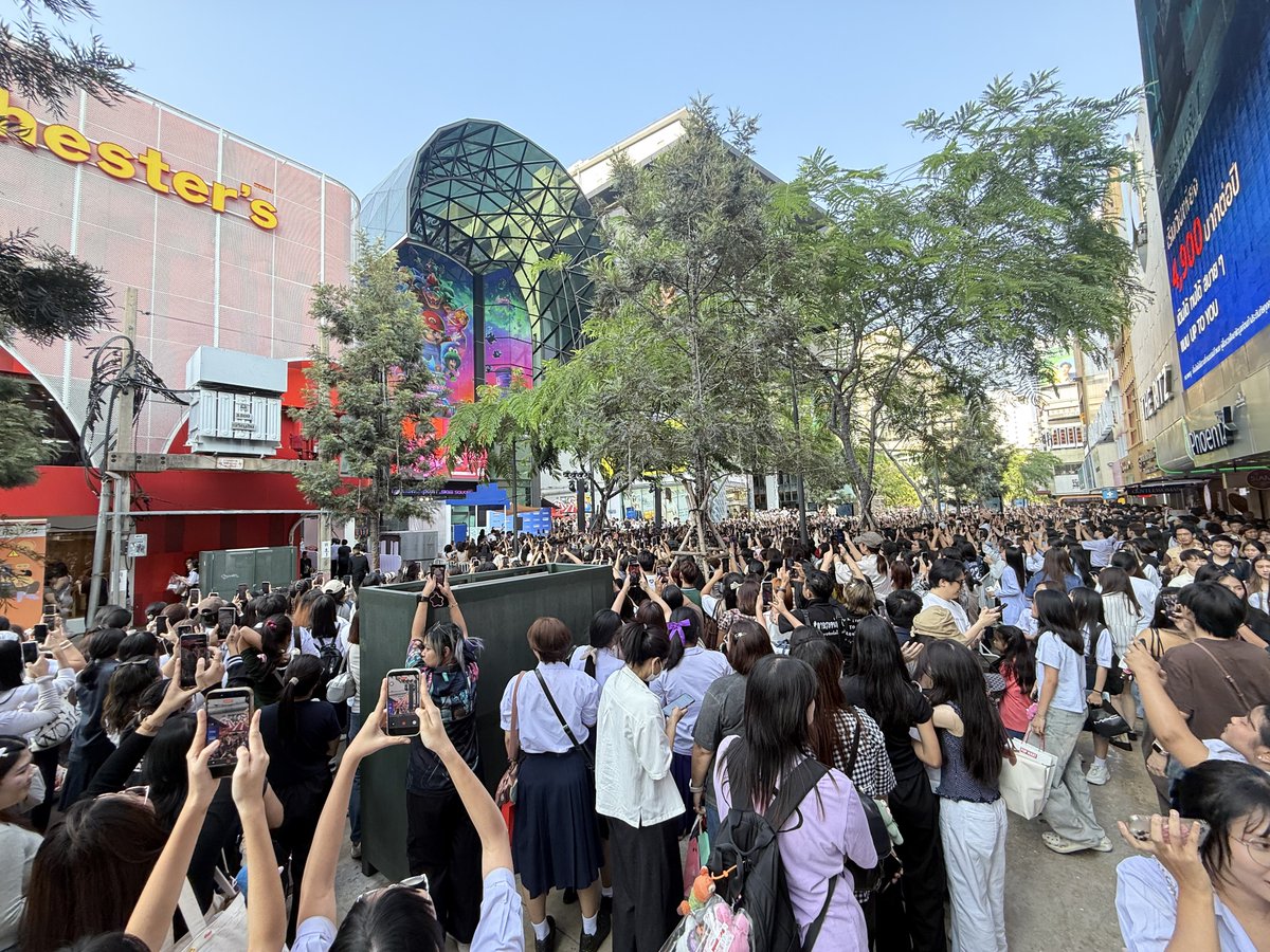 mj🧺🧸꙳⋆ tweet media