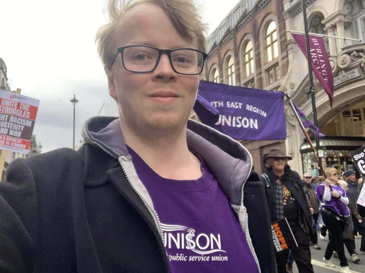 Theo Michael 🌹🐝💙🇨🇾 tweet media