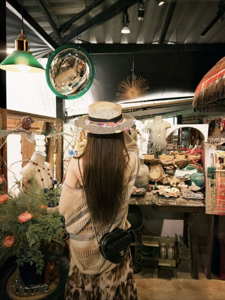 𝐌𝐀𝐋𝐈𝐊𝐀. tweet media