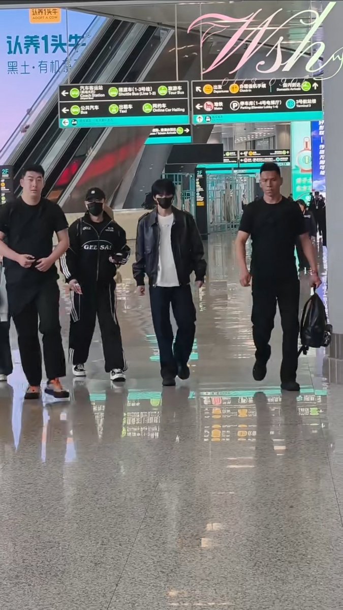 Never the less(Only LISA focus) some BL tweet media