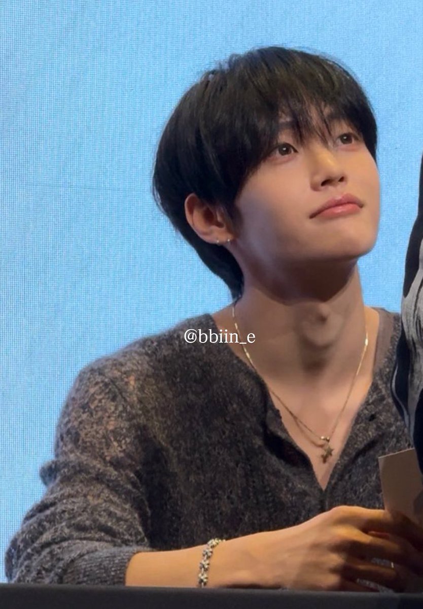 260329 이더앤 팬싸

눈에서 꿀 떨어짐 
#원빈 #WONBIN