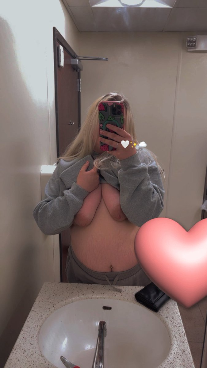 fishpebble tweet media