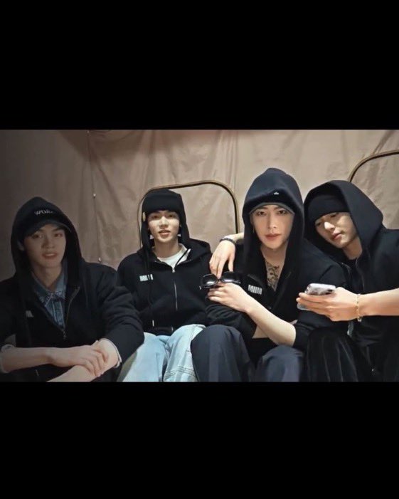 mia, zb2ble ! tweet media