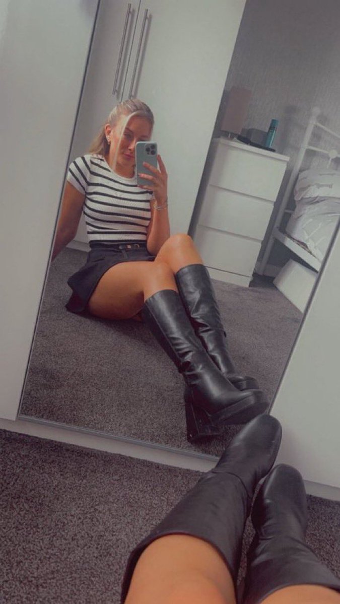 Princess T ๐ธ๐ผ tweet media