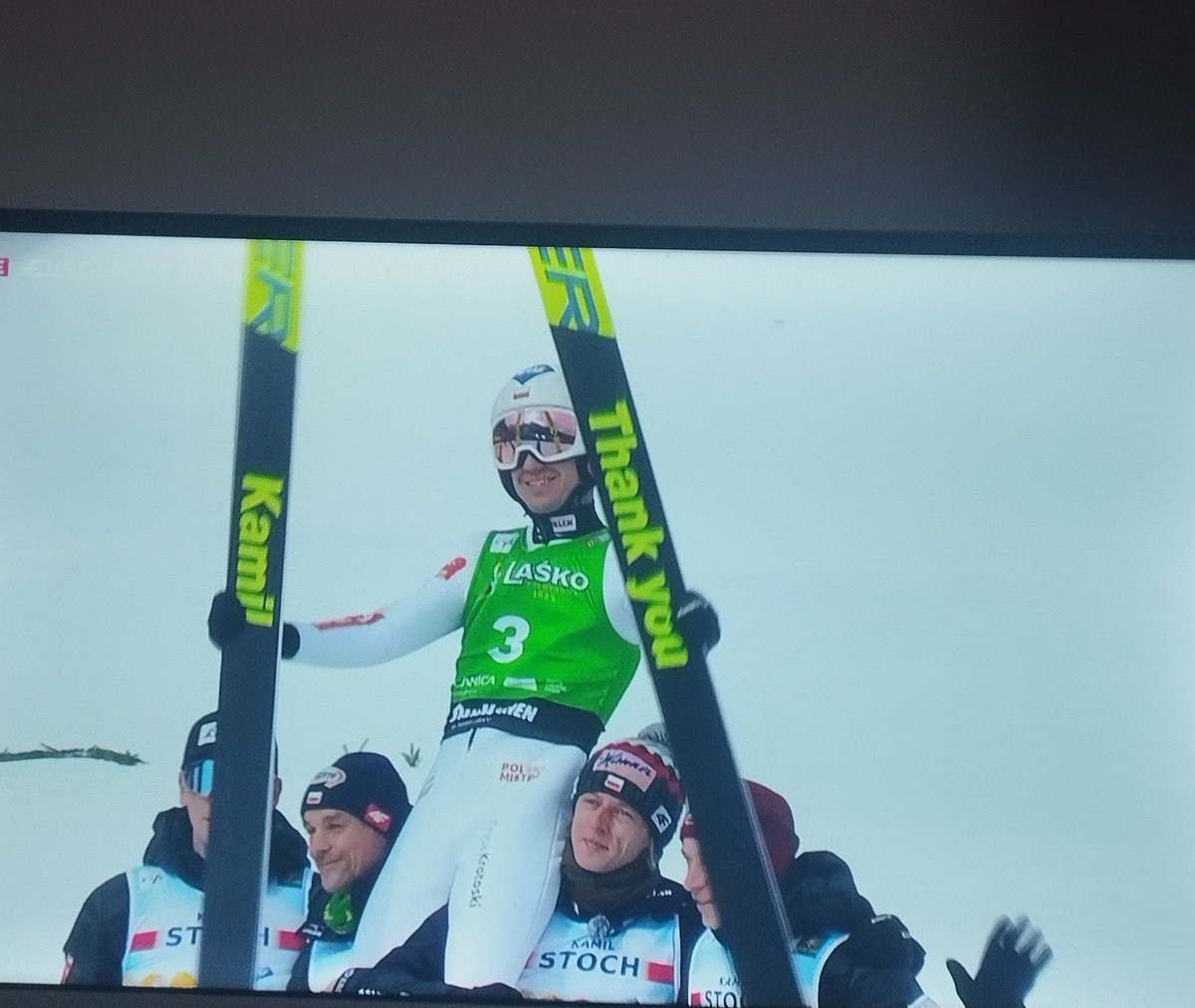 SzymonSJ tweet media