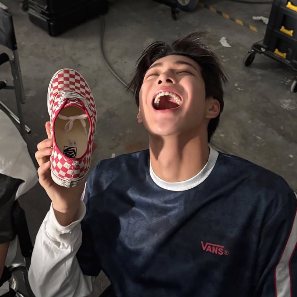 asha ✮ tweet media