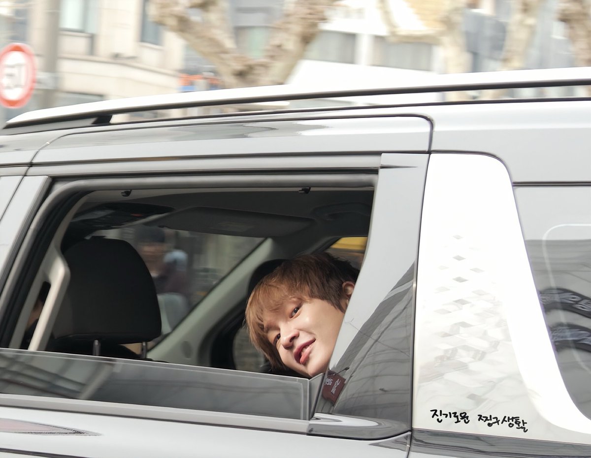 진기로운찡구생활 tweet media