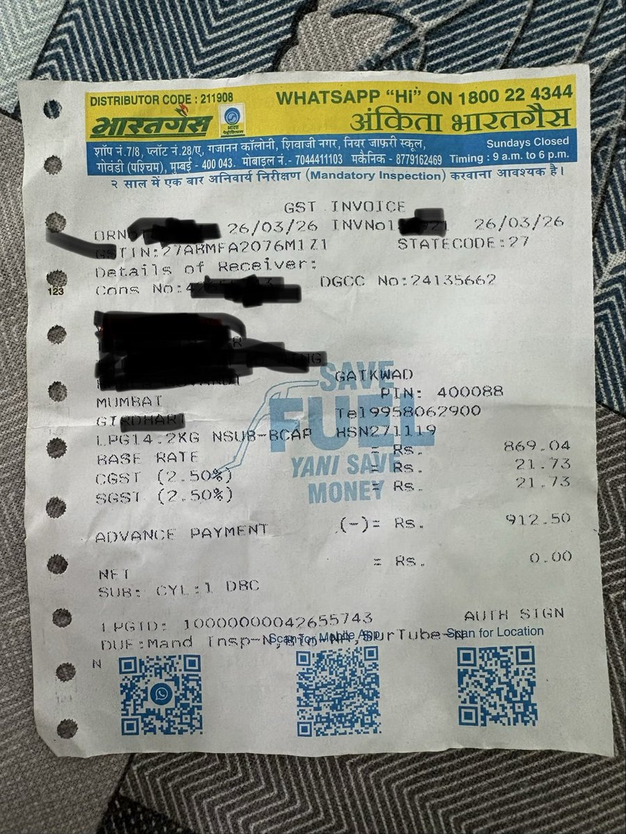 holmleeman's tweet photo. @SupriyaShrinate @DrAnjaliTai @HardeepSPuri @amitmalviya @RahulGandhi See 26th March online booking through app and delivery on 29th Morning. Please don’t say I am part of BjP or BJP It cell. https://t.co/pXZN7q1Pl3