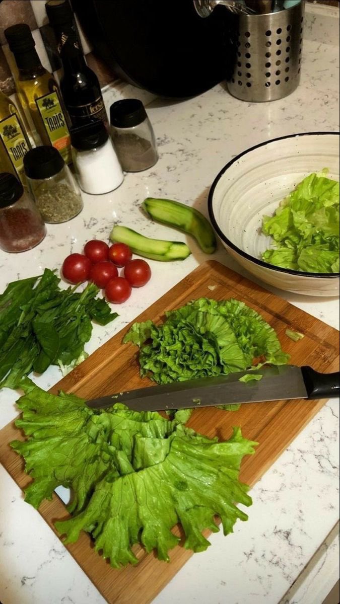 trend_foodh's tweet photo. سلسله  | وصفات( سلطه | salad) مفيده ومغذيه 🥗 https://t.co/gAP2p2nOkH