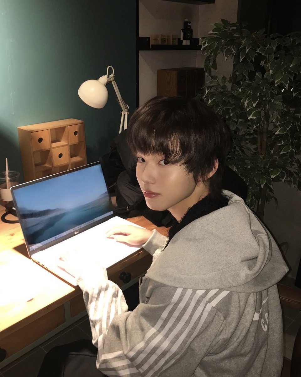 keiflips's tweet photo. my first kick 🐱📷
so pretty.. https://t.co/9DDRpQ6rxA
