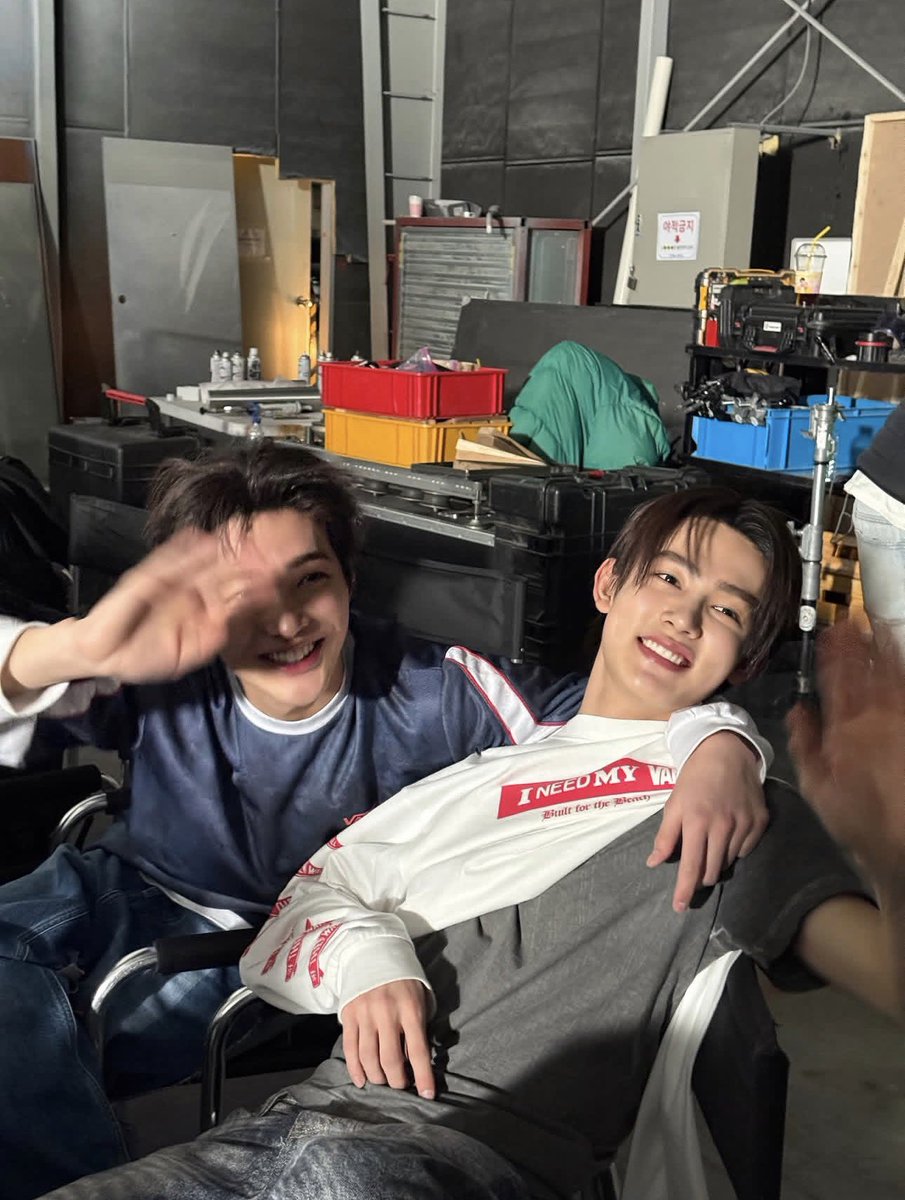 neyu kating seonghyeon #GREENGREEN tweet media