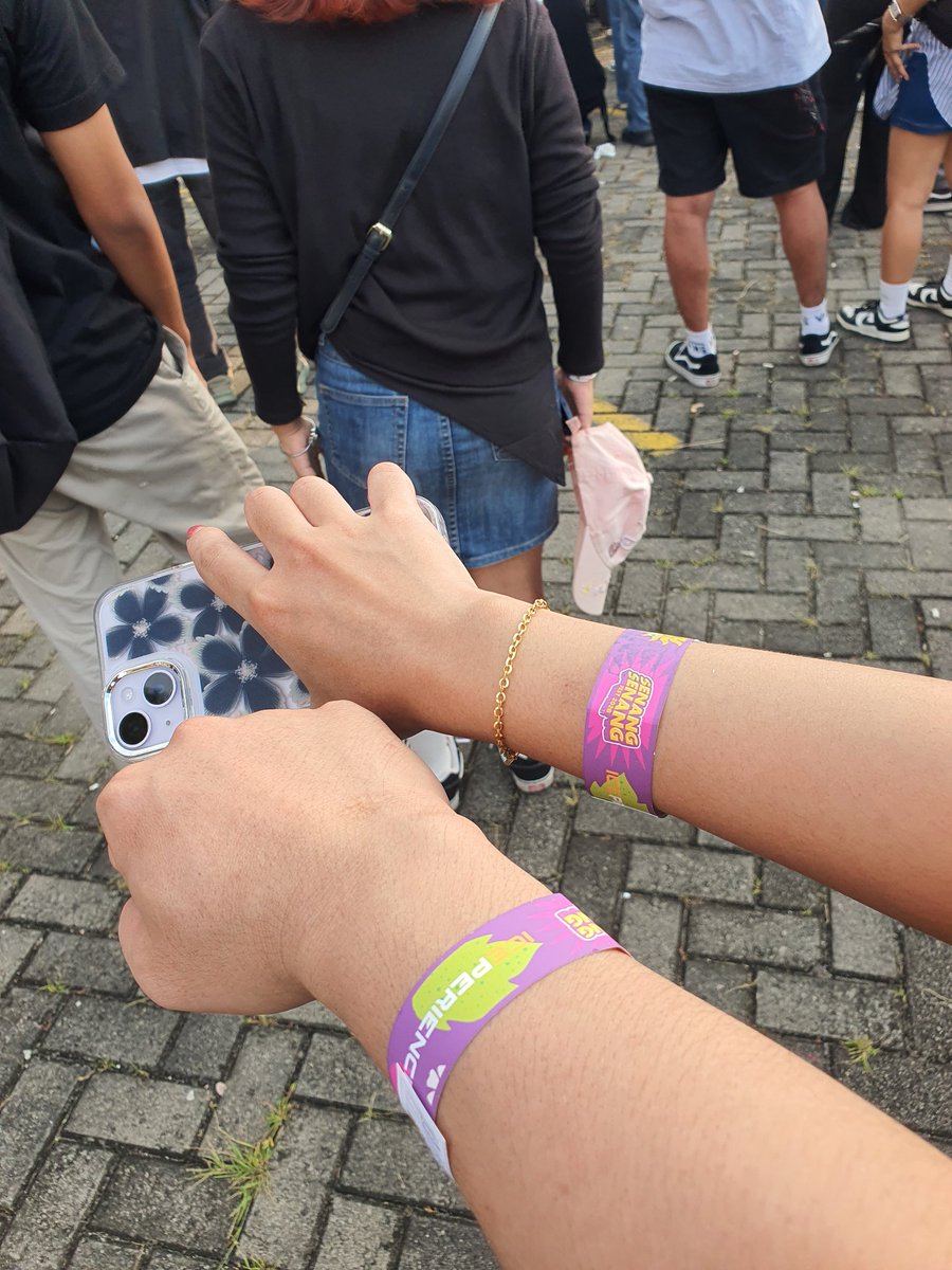 Gigiiih 🍀💎🦖 tweet media