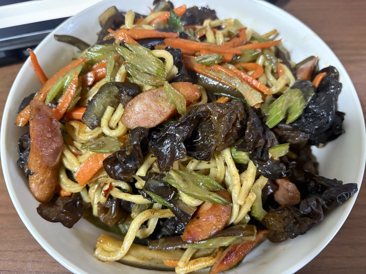 はたらく ずんだもん tweet media