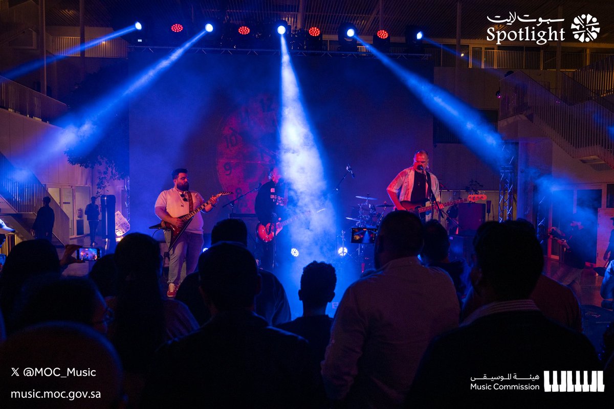 MOC_Music's tweet image. أُقيمت فعالية #تحت_الضوء في حي جميل بجدة، حيث جمعت المواهب المحلية مع جمهورها في مشهد عكس الحراك الإبداعي المتجدد، وجسّد دور #هيئة_الموسيقى في دعم صناعة مستقبل ثقافي موسيقي أكثر إشراقًا.

#Spotlight took place at Hayy Jameel in Jeddah, bringing local talents together with their