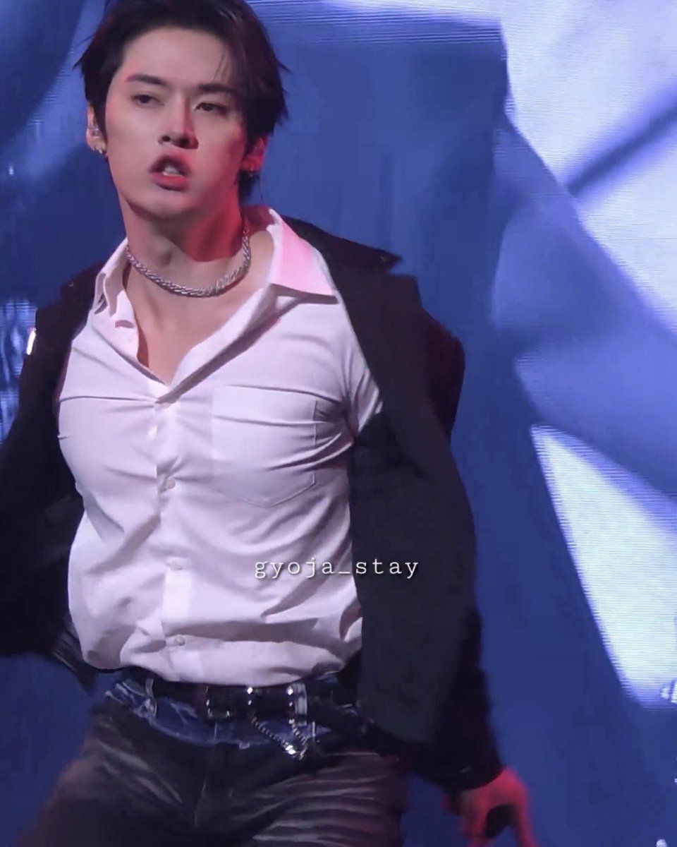 megz 🍮☆ tweet media