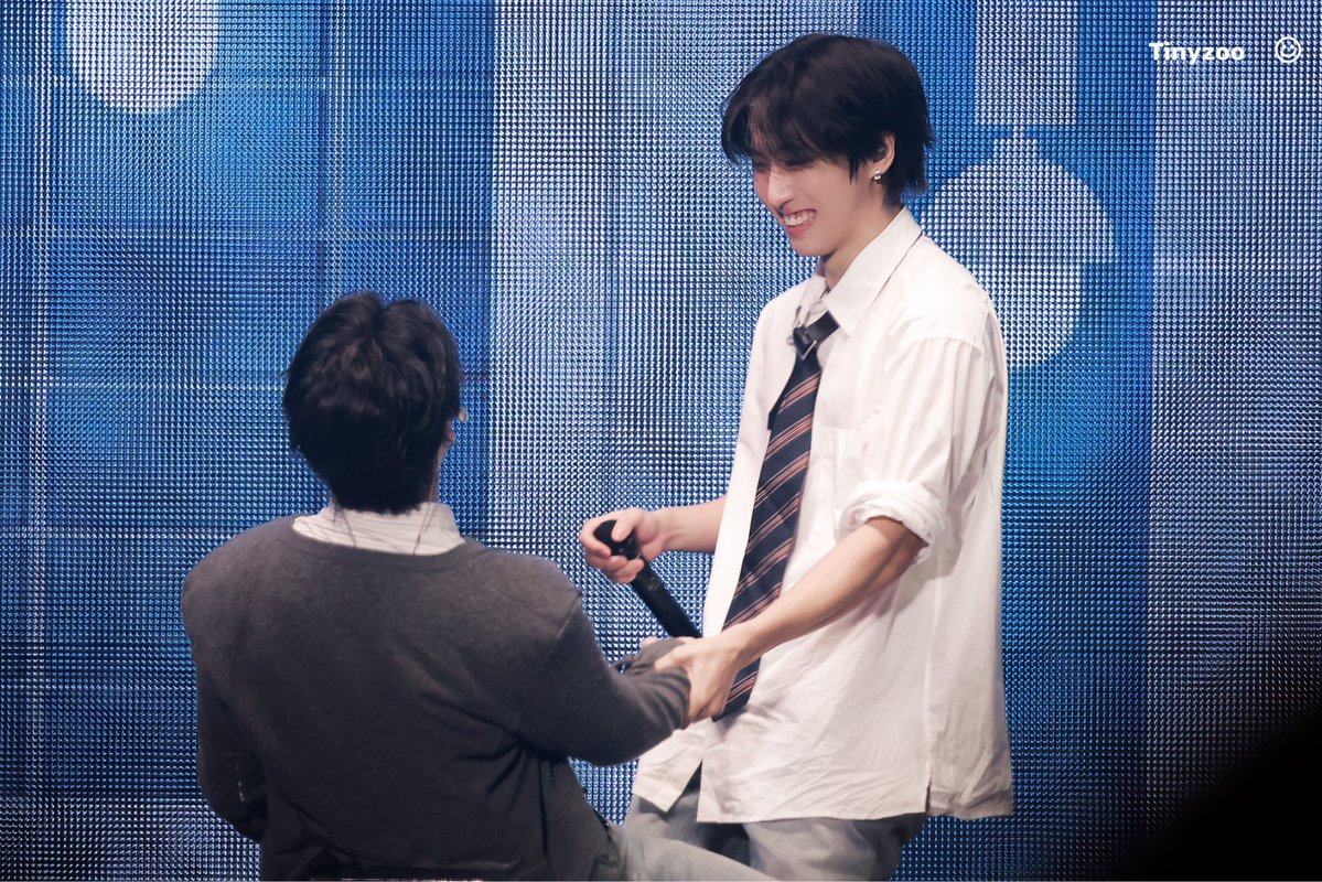 TinyzooOO tweet media