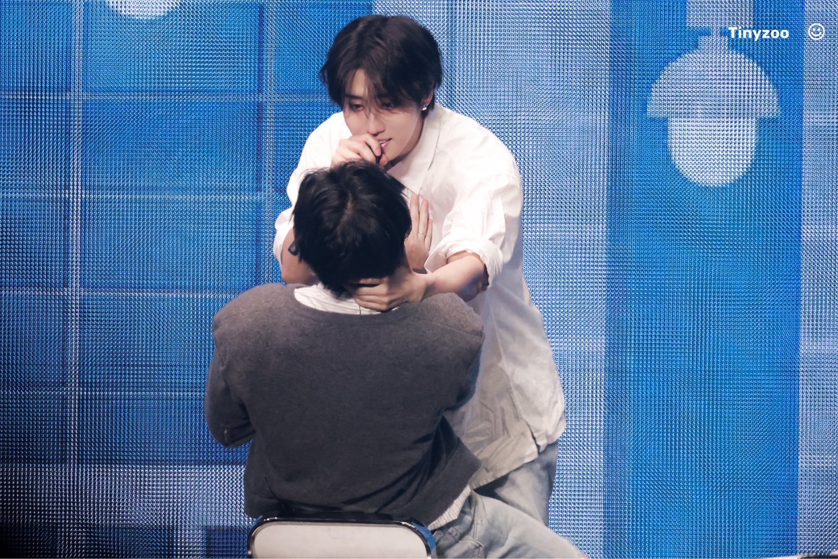 TinyzooOO tweet media