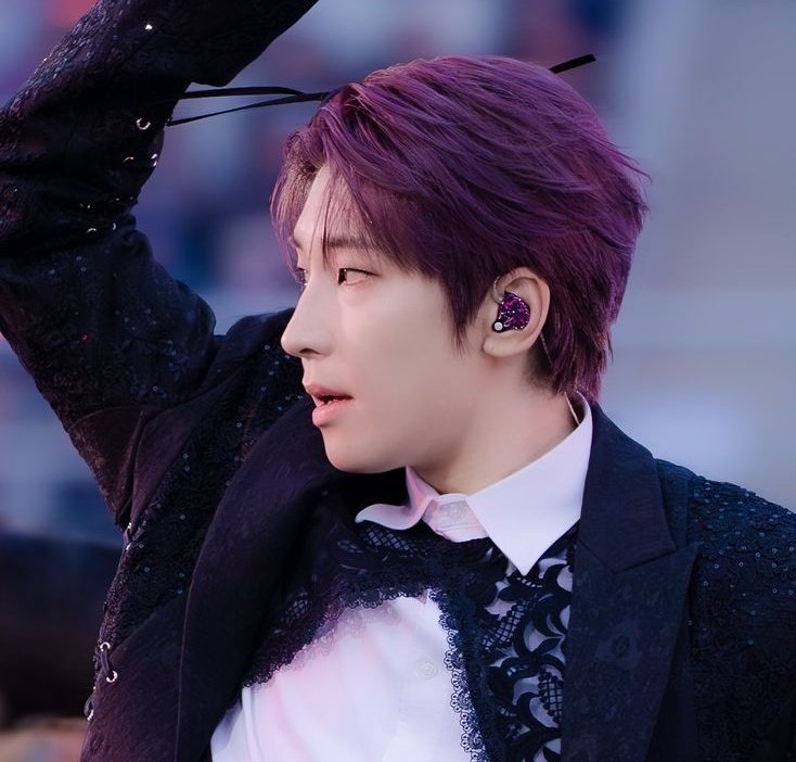 afu. (mw & jd) tweet media