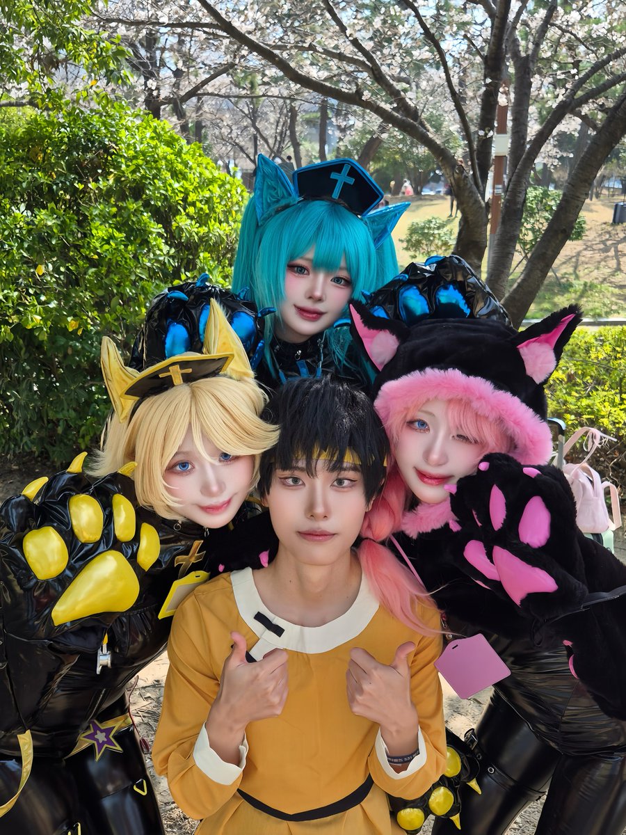 치킨챱챱 tweet media