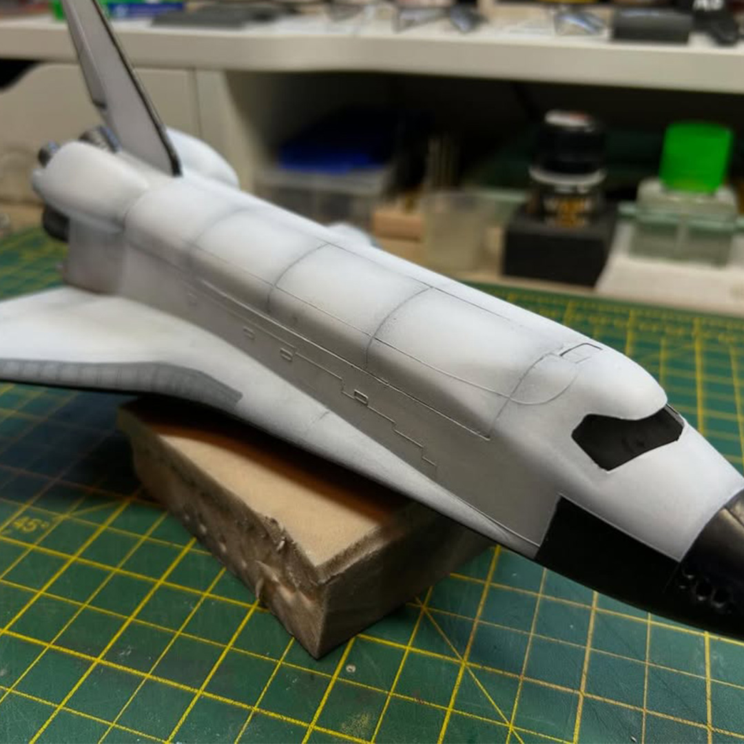 Airfix's tweet image. Work in progress…

“Topcoat applied achieved some nice pre shading, next up washes and further detailing, then lots of decals!” 

Amazing work, Robin!

📹 Ig/ robin_gilby

Order now: ow.ly/LuVG50YzFSr 👈

#Airfix #ScaleModelling #ScaleModels #SpaceShuttle