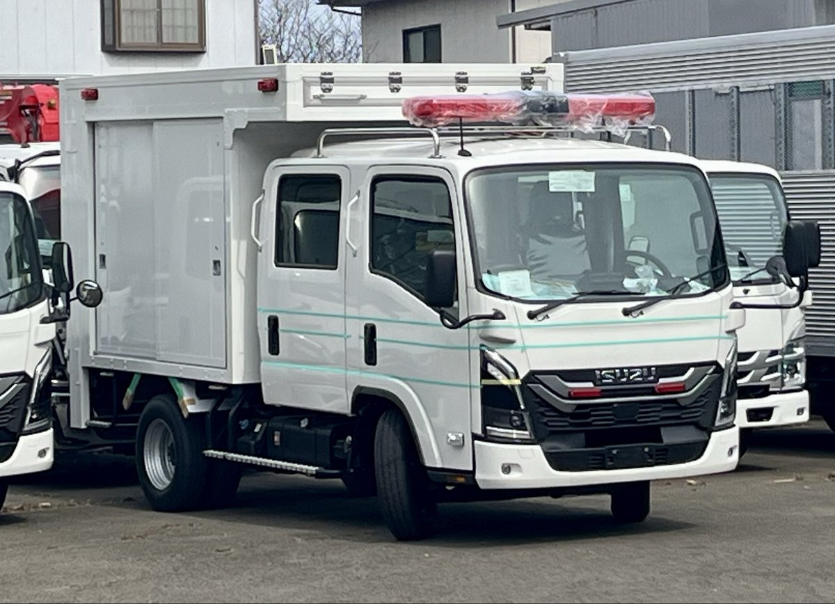 すずまつ tweet media