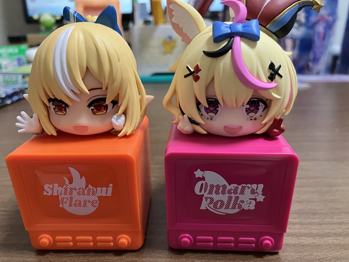 yakiimo_310Pan's tweet photo. フレポルでひっかけフィギュア無事ゲット！テレビから顔出してるって思ってたけど乗っかってるのねw
 #聞いてよフレア
 #ポルカおるか https://t.co/PY38hkaYsA