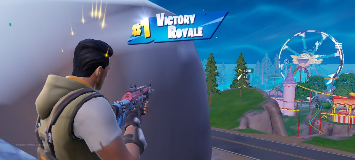 Mualiff4460's tweet photo. Yes, I got the first 1 victory Royale #fortnite https://t.co/P1d4XBLVae