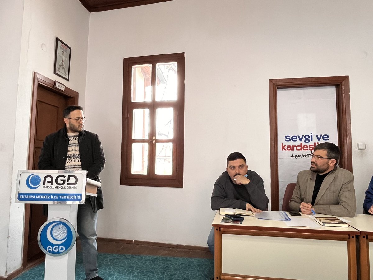 İlçe Başkanlarımız sunumları ile İl Divan Toplantımız devam ediyor.

🚩 Mart Ayı İl Divan Toplantısı 
📌 AGD Kütahya Merkez İlçe Temsilciliği 
🗓️ 29.03.2026