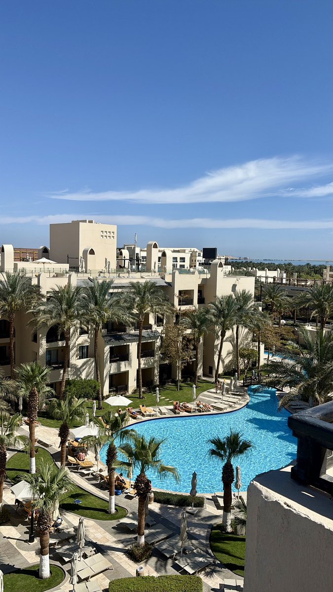 obásolá tweet media