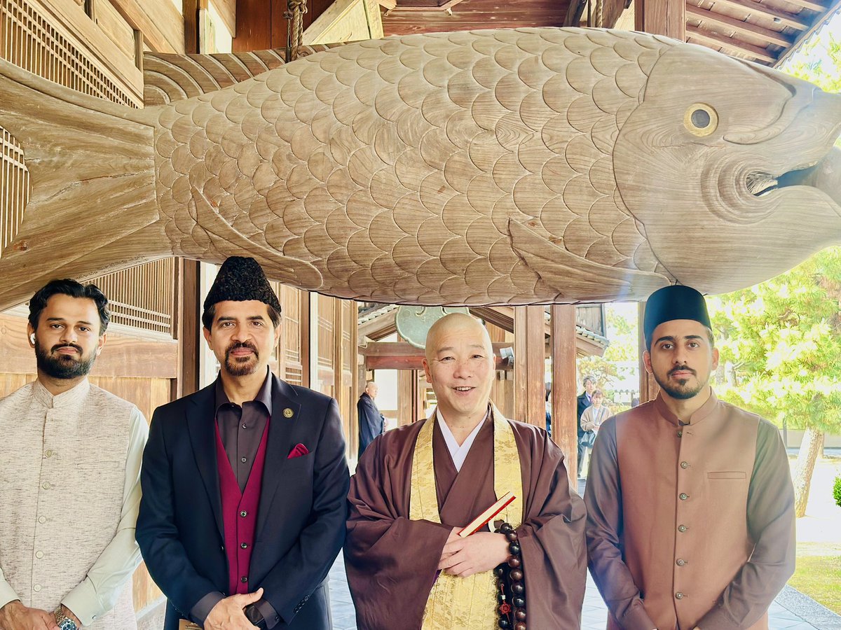 AneesReisu's tweet photo. It’s a pleasure to share the beauty and harmony we experienced at Manpuku-ji Temple, the historic headquarters of the Obaku school of Buddhism in Japan. Built in 1661 by the Chinese high priest Ingen Zenji, this temple is famous for its elegant Chinese-style architecture — a unique cultural treasure.

We are truly grateful to Reverend Araki for warmly welcoming us to the headquarters and for expressing such positive and heartfelt thoughts about Islam. His open-minded spirit was a beautiful example of mutual respect and interfaith goodwill.

The Obaku school continues to spread the peaceful and compassionate teachings of Gautama Buddha across Japan, touching lives with messages of non-violence and inner peace.

It’s a pleasure to witness how different paths — whether Buddhist or Muslim — can meet in a space of sincerity, respect, and shared humanity.

#ManpujiTemple #ObakuSchool #IngenZenji #InterfaithRespect #JapaneseBuddhism #ChineseArchitecture #SpiritualHarmony #Gratitude
