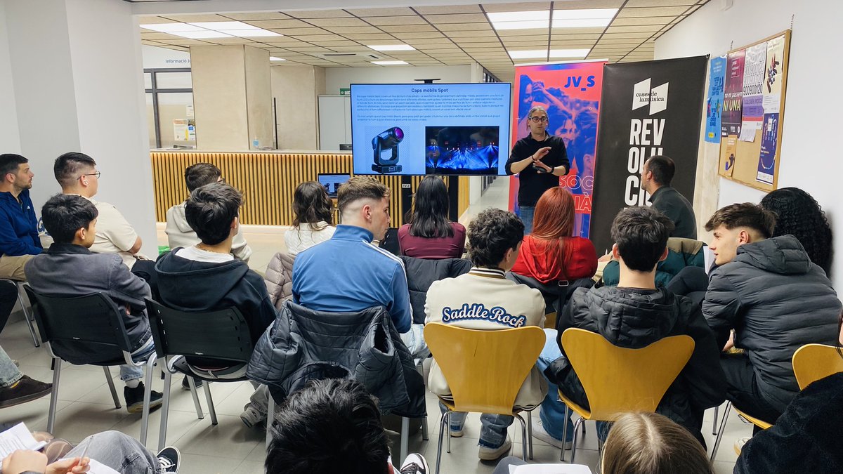 JoveSegrià tweet media