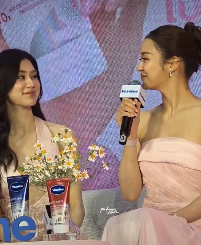 biruaena tweet media