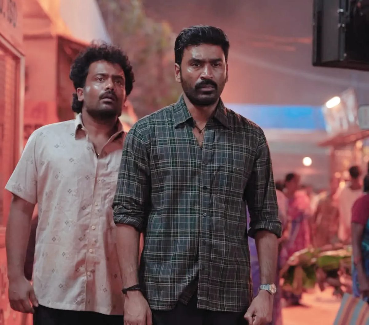 AllkeralaDFans's tweet photo. Karasamy 💥 New Stills 

#KaraFromApril30  #Kara 

@dhanushkraja @theSreyas @DirectorS_Shiva @B_RAJA_ https://t.co/wZzAobXcL2