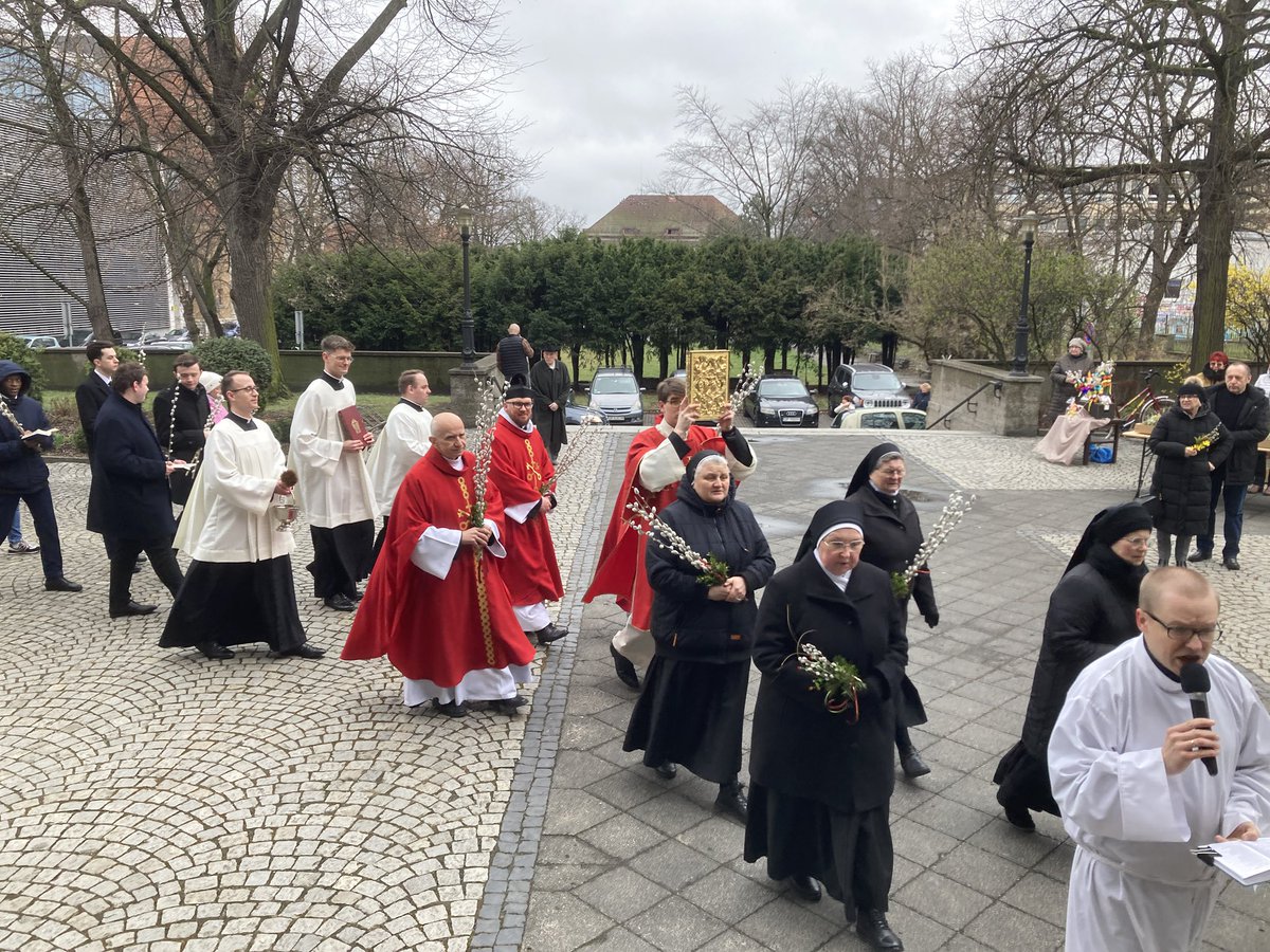 O godz. 11:00 w liturgii uczestniczą klerycy Seminarium Duchownego: to też nasi parafianie!