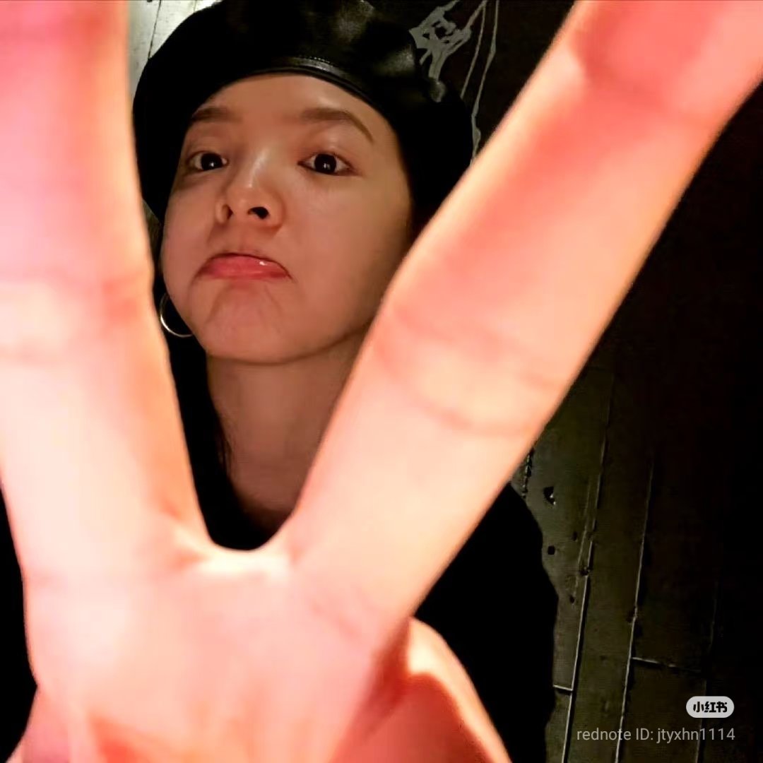 anjou🍃 tweet media