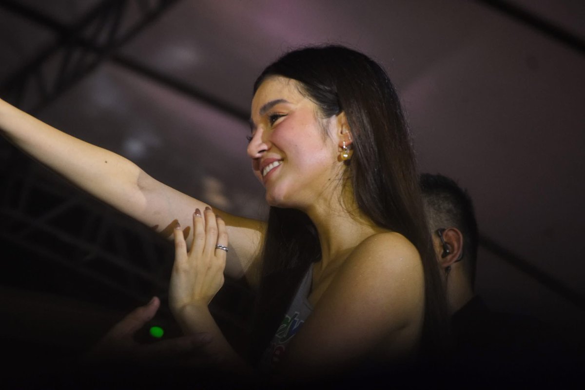 risyaaang's tweet photo. Unnecessary hate for someone who only brings positivity 🤍💫

BELLE IS LOVED https://t.co/nBkmP5QWvt