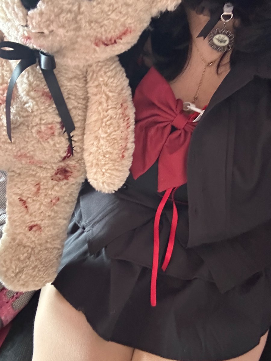 Decora | findomme tweet media