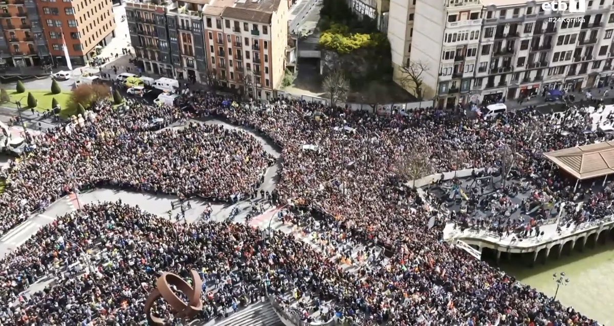 L'Accent tweet media