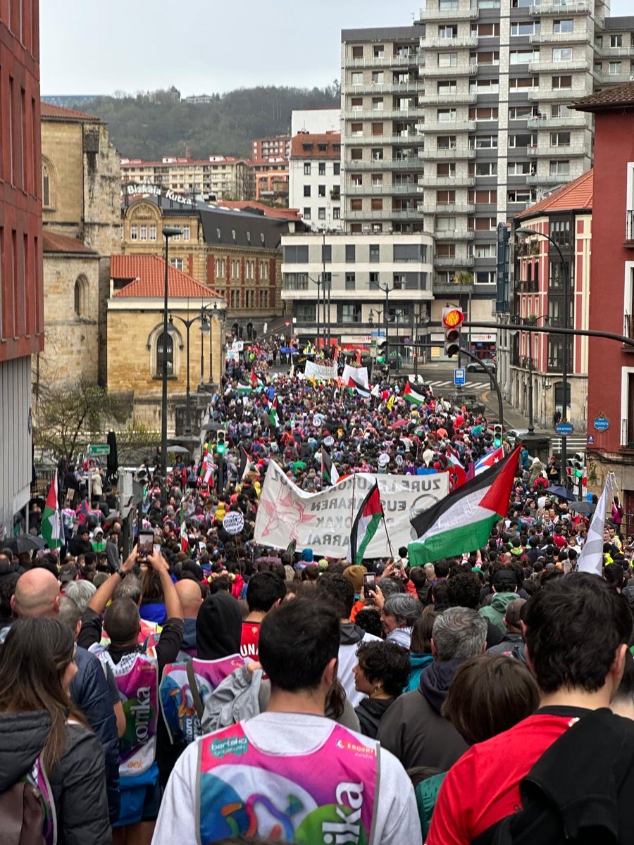 L'Accent tweet media