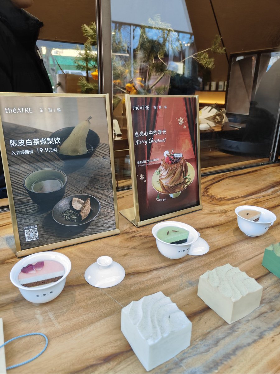 Aaron whitlock tweet media