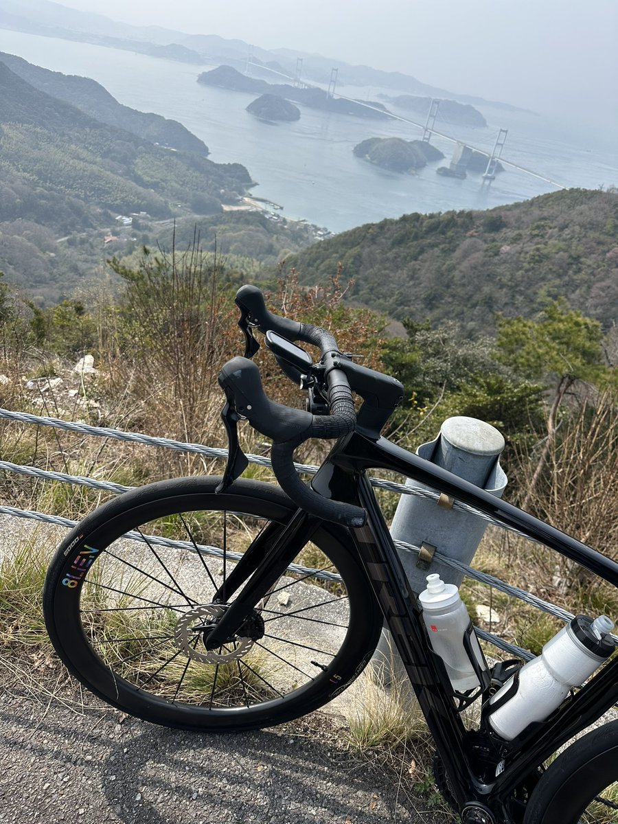 ジークン tweet media