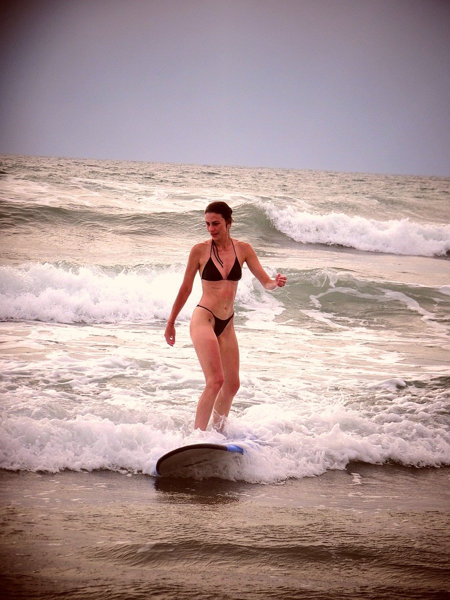 Bali Surf Class tweet media