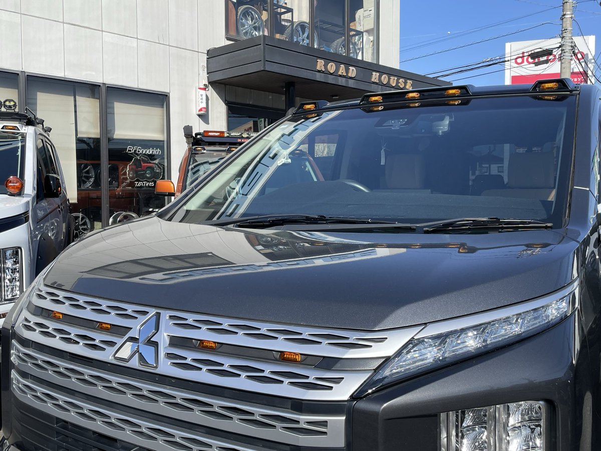デリカD:5中期型】 IPF社製グリルマーカー取付💡 KADDISルーフマーカー