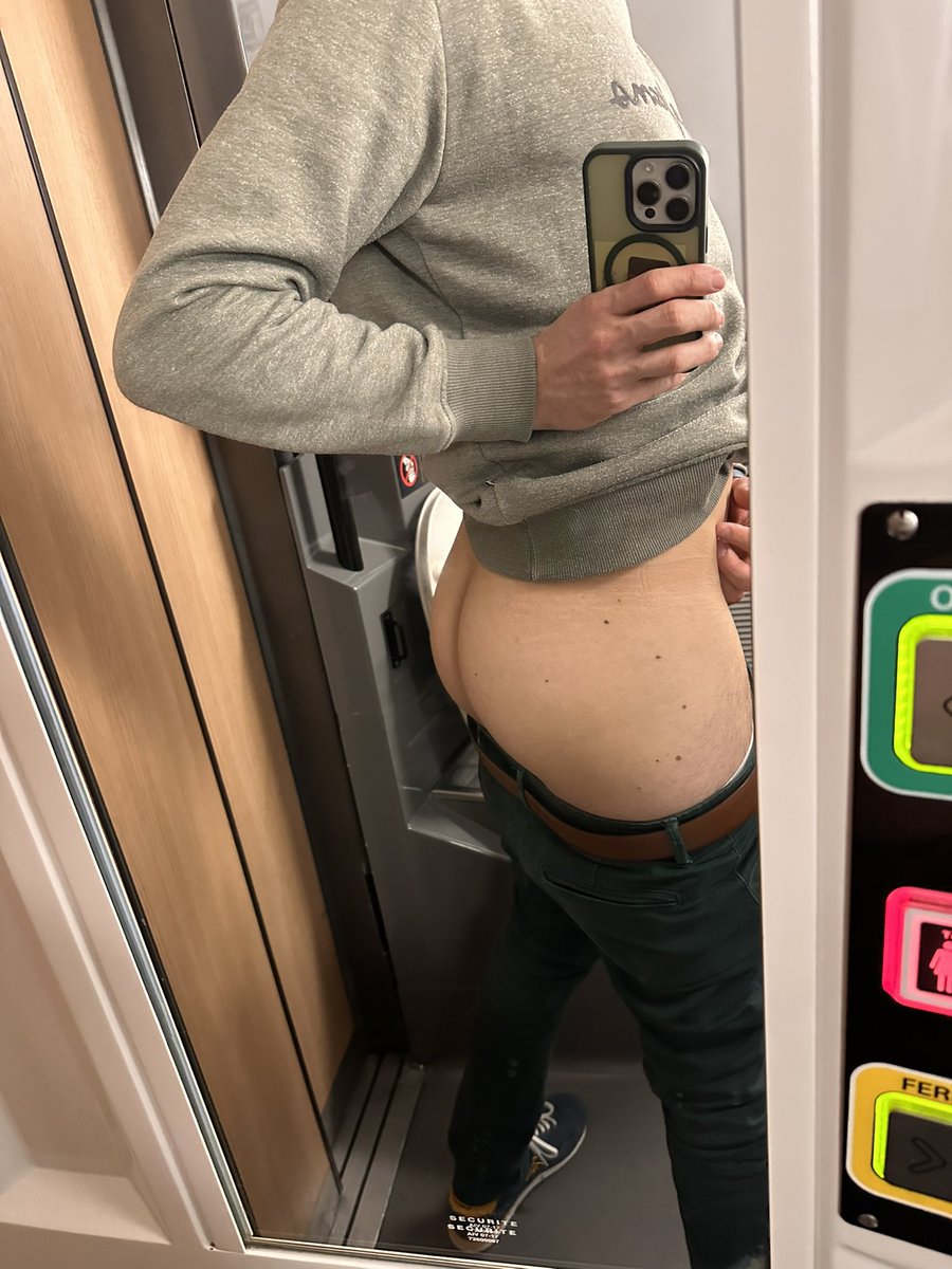 Wanton Azur tweet media