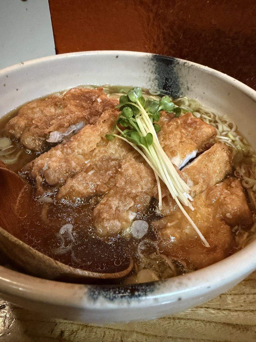 Misha/Bassと猫とカメラと山が無いと生きていけません tweet media