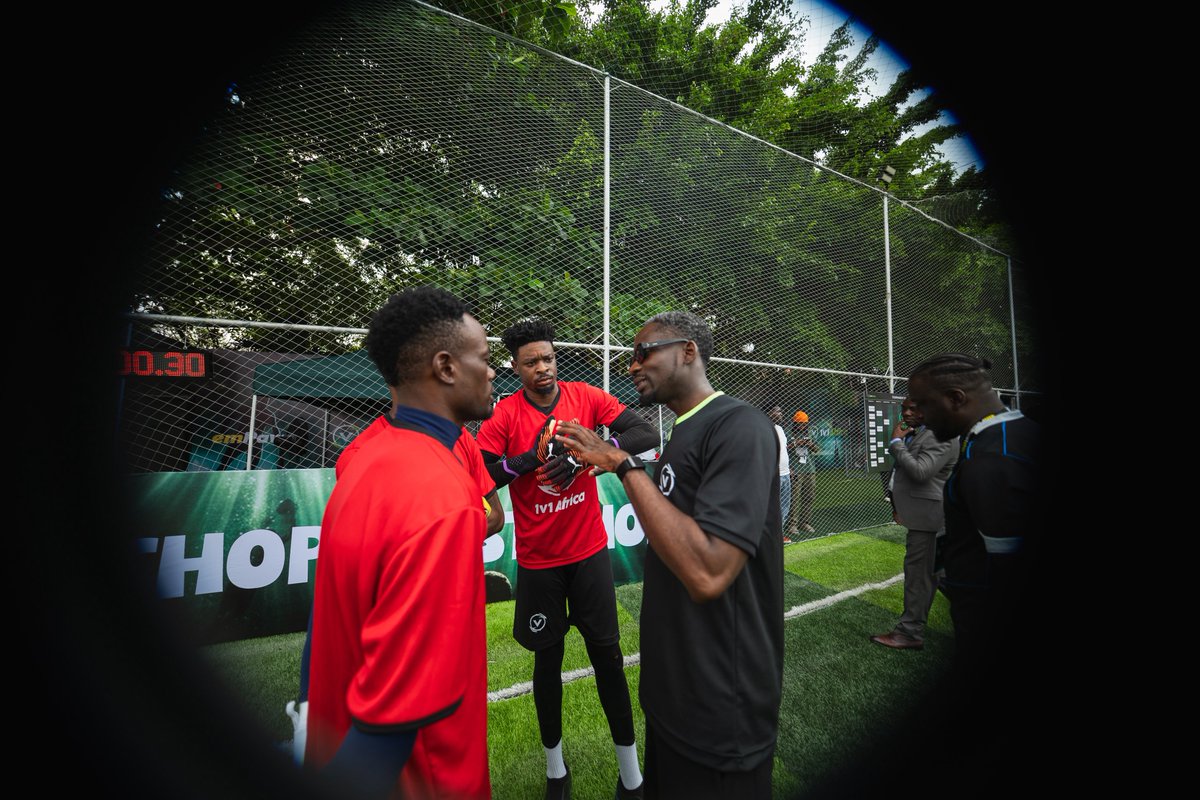 1v1 Africa tweet media